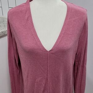 Old Navy Rose V-neck Knit Sweater Size Large